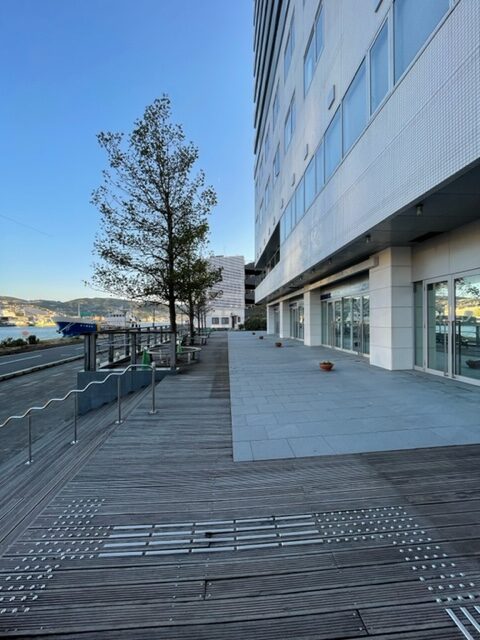 旭町のタワーマンション16階の角部屋です♪長崎の町が見渡せる眺望が魅力的(^^)夜景もきれいです☆1階にはスーパーがあり、長崎駅も徒歩圏内の生活便利地です☺
