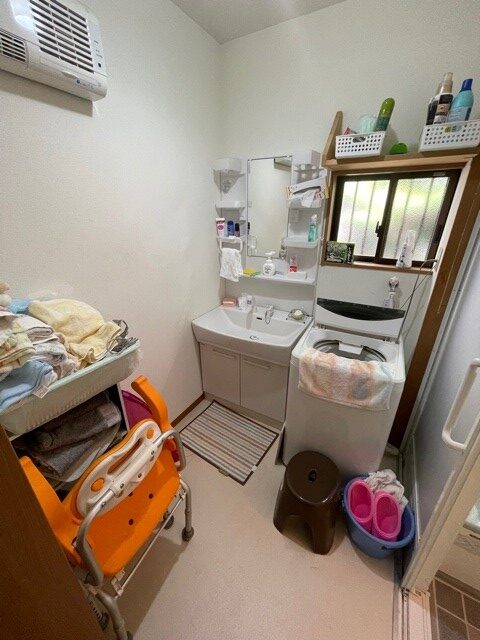 長崎市宿町に人気の平家戸建の物件が出ました★2016年に内装リフォーム済(*^^*)縦列駐車ですが3台以上駐車可能!日当り良好です☆彡