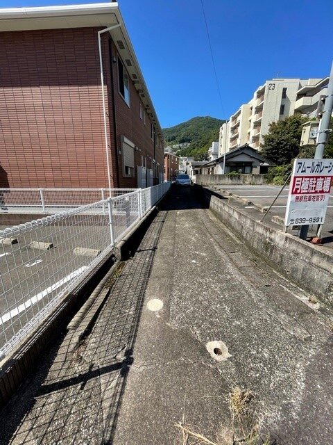長崎市宿町に人気の平家戸建の物件が出ました★2016年に内装リフォーム済(*^^*)縦列駐車ですが3台以上駐車可能!日当り良好です☆彡