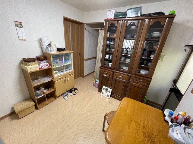 長崎市宿町に人気の平家戸建の物件が出ました★2016年に内装リフォーム済(*^^*)縦列駐車ですが3台以上駐車可能!日当り良好です☆彡