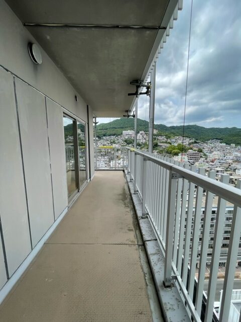 旭町のタワーマンション16階の角部屋です♪長崎の町が見渡せる眺望が魅力的(^^)夜景もきれいです☆1階にはスーパーがあり、長崎駅も徒歩圏内の生活便利地です☺