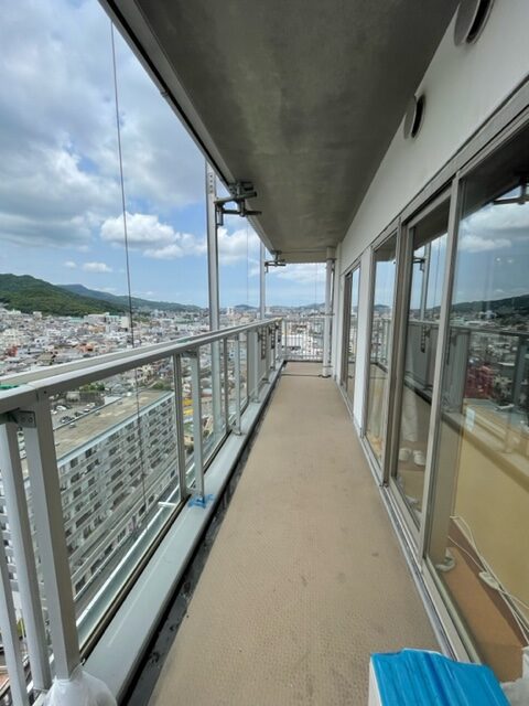 旭町のタワーマンション16階の角部屋です♪長崎の町が見渡せる眺望が魅力的(^^)夜景もきれいです☆1階にはスーパーがあり、長崎駅も徒歩圏内の生活便利地です☺