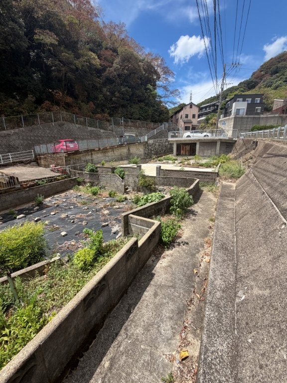 長崎市入船町売地☆約340㎡（約102坪）のゆとりある敷地！広々とした土地をお探しの方におすすめです♪ゆとりある住まいづくりや、広さを生かした土地利用をご検討いただけます♪