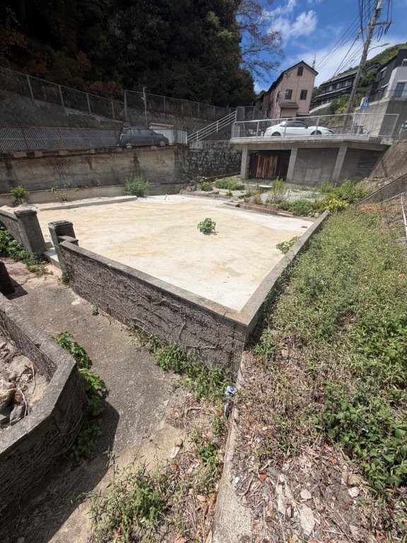 長崎市入船町売地☆約340㎡（約102坪）のゆとりある敷地！広々とした土地をお探しの方におすすめです♪ゆとりある住まいづくりや、広さを生かした土地利用をご検討いただけます♪
