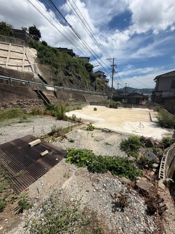 長崎市入船町売地☆約340㎡（約102坪）のゆとりある敷地！広々とした土地をお探しの方におすすめです♪ゆとりある住まいづくりや、広さを生かした土地利用をご検討いただけます♪