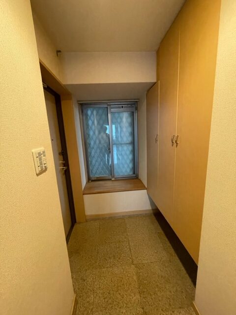 長崎市田中町売マンション♪14階の南東向きのお部屋のため、眺望・陽当たり良好です!駐車場も近隣2台目確保済♪(軽自動車月/5,000円)空き家となっておりますので内覧可能です!お気軽にお問い合わせください。