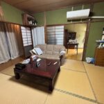 長崎市脇岬の中古戸建☆目の前が脇岬海水浴場になります！敷地は旗竿地となっております。別荘地としてご利用も可能です♪
