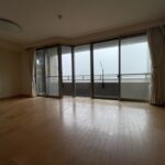 長崎市田中町売マンション♪14階の南東向きのお部屋のため、眺望・陽当たり良好です!駐車場も近隣2台目確保済♪(軽自動車月/5,000円)空き家となっておりますので内覧可能です!お気軽にお問い合わせください。
