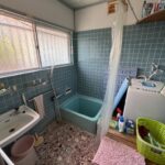 長崎市脇岬の中古戸建☆目の前が脇岬海水浴場になります！敷地は旗竿地となっております。別荘地としてご利用も可能です♪