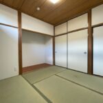 長崎市芒塚町中古戸建☆外壁・内装フルリフォーム物件!!25帖LDKのゆとりある間取♪飛地になりますが並列3台分の駐車場があります♪いつでも内覧可能ですのでお気軽にお問い合わせください。