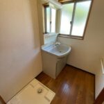 長崎市戸石町平屋住宅☆3DK☆バス停・スーパー・コンビニ徒歩圏内の良好な立地です☺小学校も徒歩3分♪