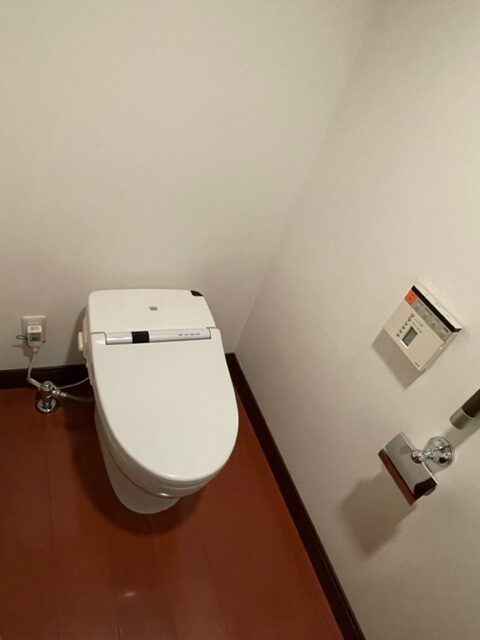 旭町のタワーマンション16階の角部屋です♪長崎の町が見渡せる眺望が魅力的(^^)夜景もきれいです☆1階にはスーパーがあり、長崎駅も徒歩圏内の生活便利地です☺